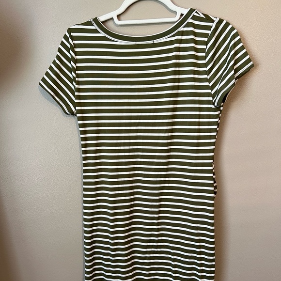 Maternity T-Shirt Dress - Picture 2 of 3